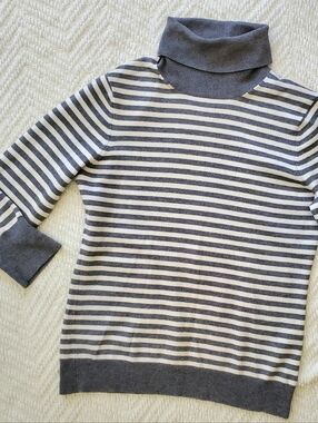 Y2K Banana Replublic Silk Cashmere Blend Lightweight Turtleneck Sweater